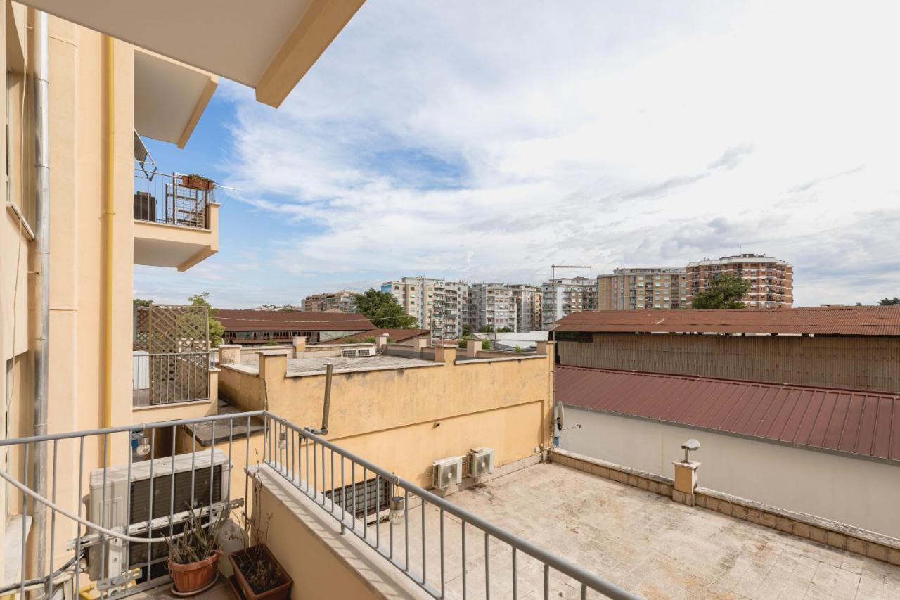 Scarfoglio Apartment, 4 Persone, 2 Camere, Balcone, Wi-Fi, Stazione Tiburtina Rome Bagian luar foto